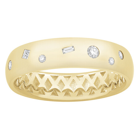 Ring with 0.12 Carat TW of Diamonds in 10kt Yellow Gold Ring with 0.12 Carat TW of Diamonds in 10kt Yellow Gold