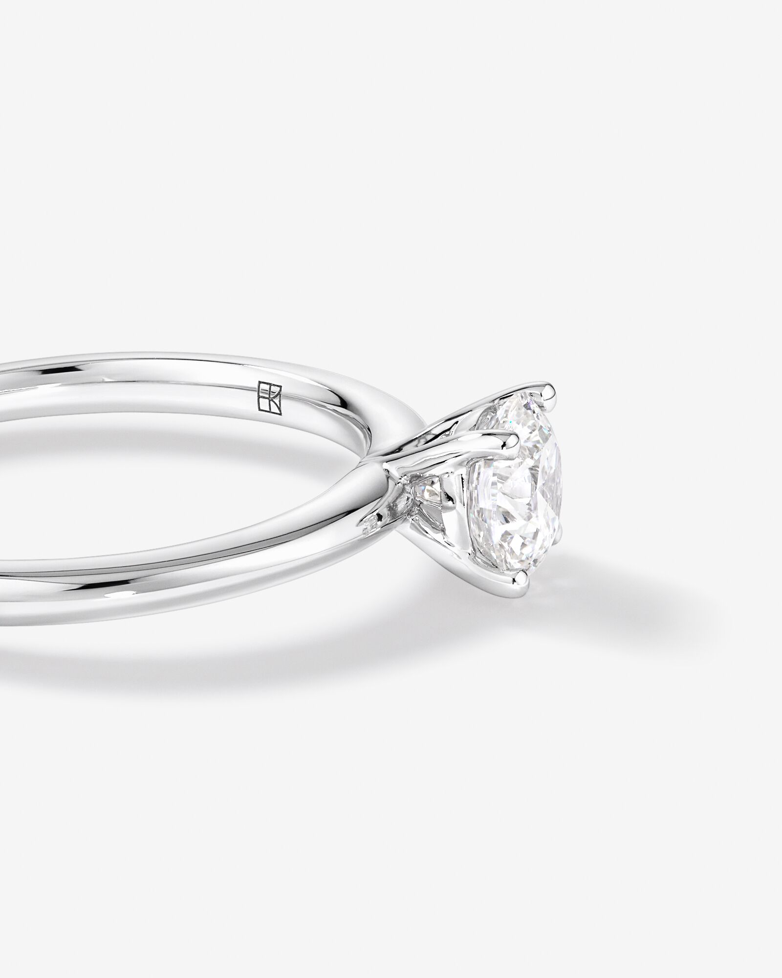 0,70 Carat Poids Total Bague De Fiançailles Solitaire En Diamant De Laboratoire Rond Brillant En Or Blanc 14 Carats