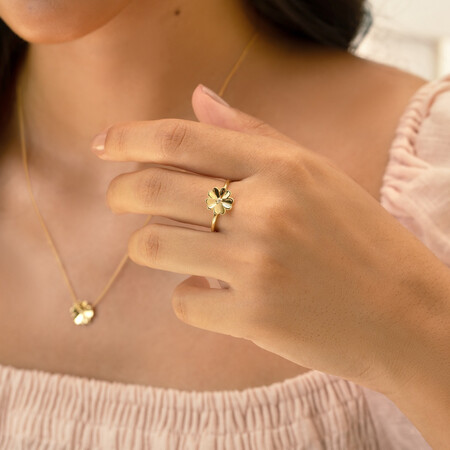 Flower Ring with Diamond in 10kt Yellow Gold Flower Ring with Diamond in 10kt Yellow Gold