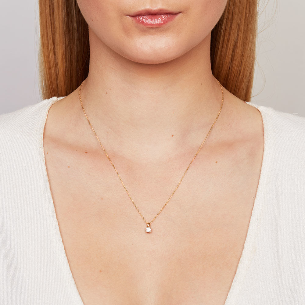 Solitaire Pendant with a 1/4 Carat Diamond in 18kt Yellow Gold