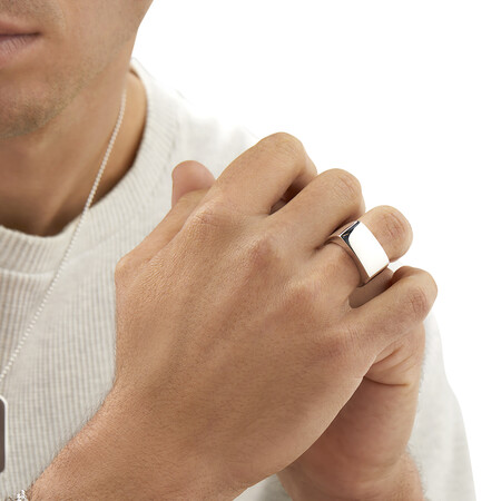 Men’s Signet Ring in Sterling Silver Men’s Signet Ring in Sterling Silver
