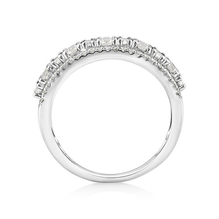 Ring with Cubic Zirconia in Sterling Silver Ring with Cubic Zirconia in Sterling Silver