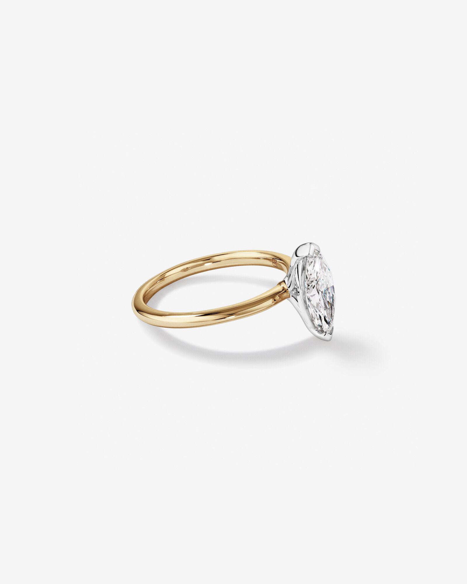 Bague de fiançailles solitaire en diamant cultivé en laboratoire TW Marquise de 1,25 carat en or jaune et blanc 14 carats