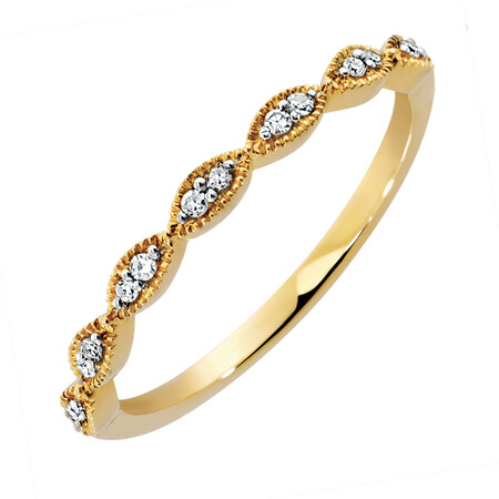 Wedding Band with Diamonds in 10kt Yellow Gold Wedding Band with Diamonds in 10kt Yellow Gold