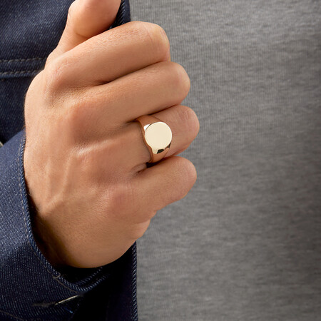 Men's Oval Signet Ring in 10kt Yellow Gold Men's Oval Signet Ring in 10kt Yellow Gold