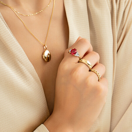 Oval diamond set Locket in 10kt Yellow Gold Oval diamond set Locket in 10kt Yellow Gold