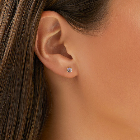 4mm Stud Earrings with Amethyst in 10kt Yellow Gold 4mm Stud Earrings with Amethyst in 10kt Yellow Gold