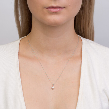 Flower Pendant with Diamonds in 10kt White Gold Flower Pendant with Diamonds in 10kt White Gold