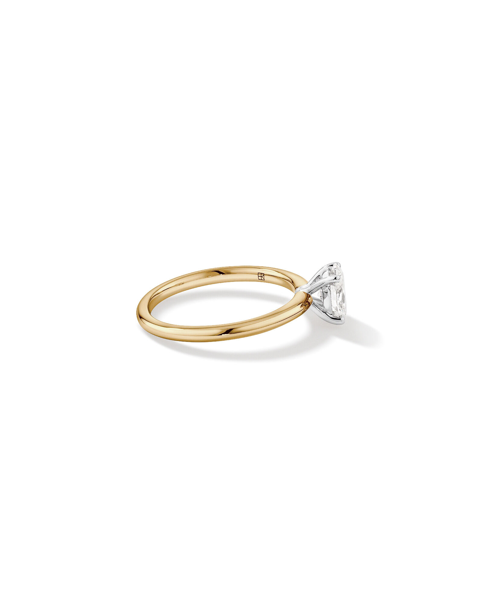 Bague de fiançailles solitaire ovale en diamant cultivé en laboratoire TW de 0,70 carat en or jaune et blanc 14 carats