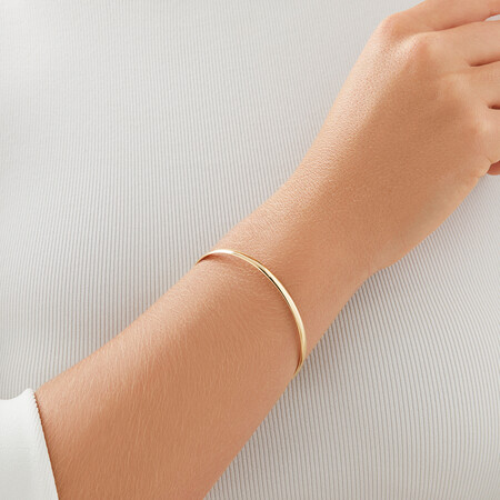 Bangle in 10kt Yellow Gold Bangle in 10kt Yellow Gold
