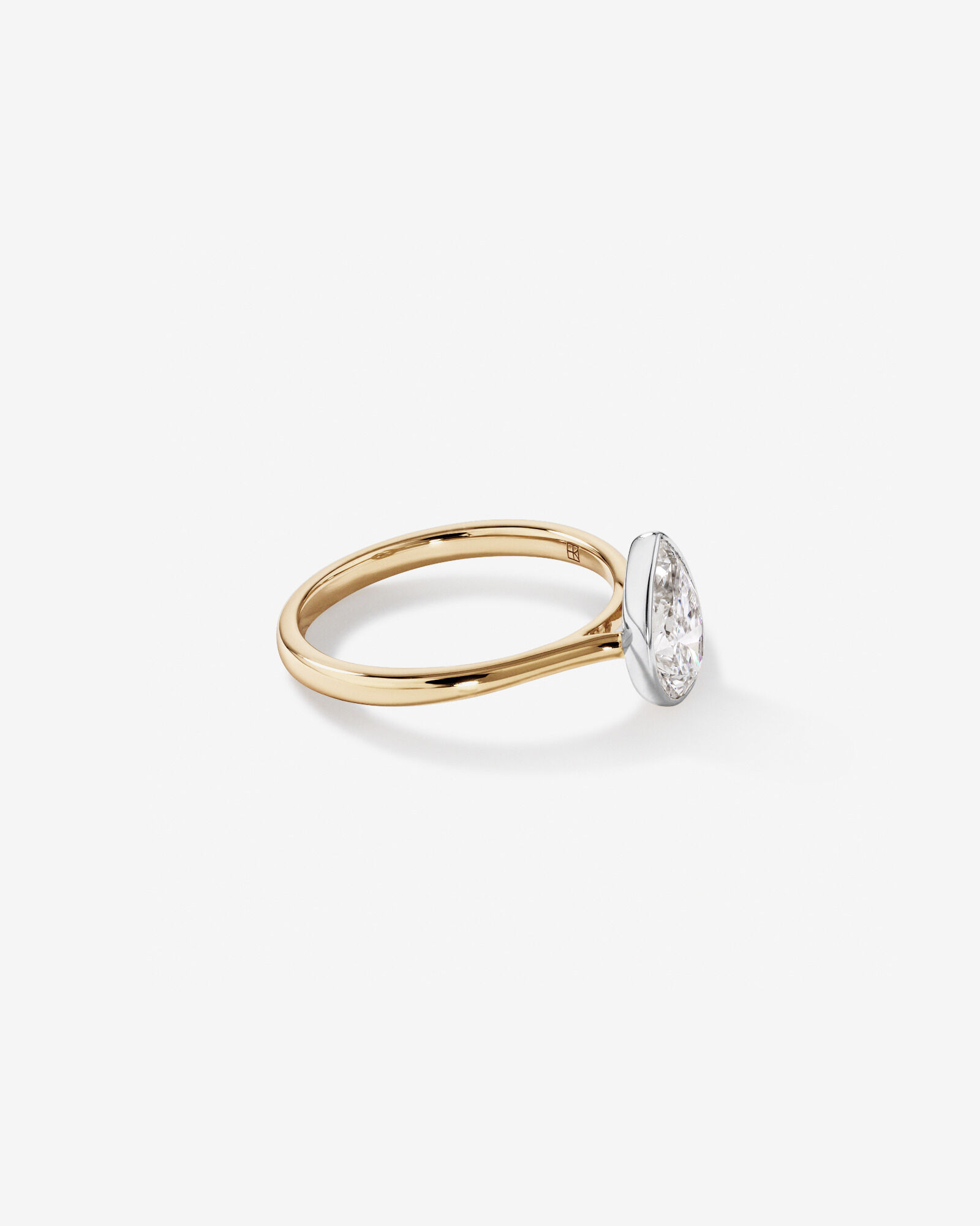 Bague de fiançailles en or jaune et blanc 14 carats en or jaune et blanc TW taille poire de 1,25 carat