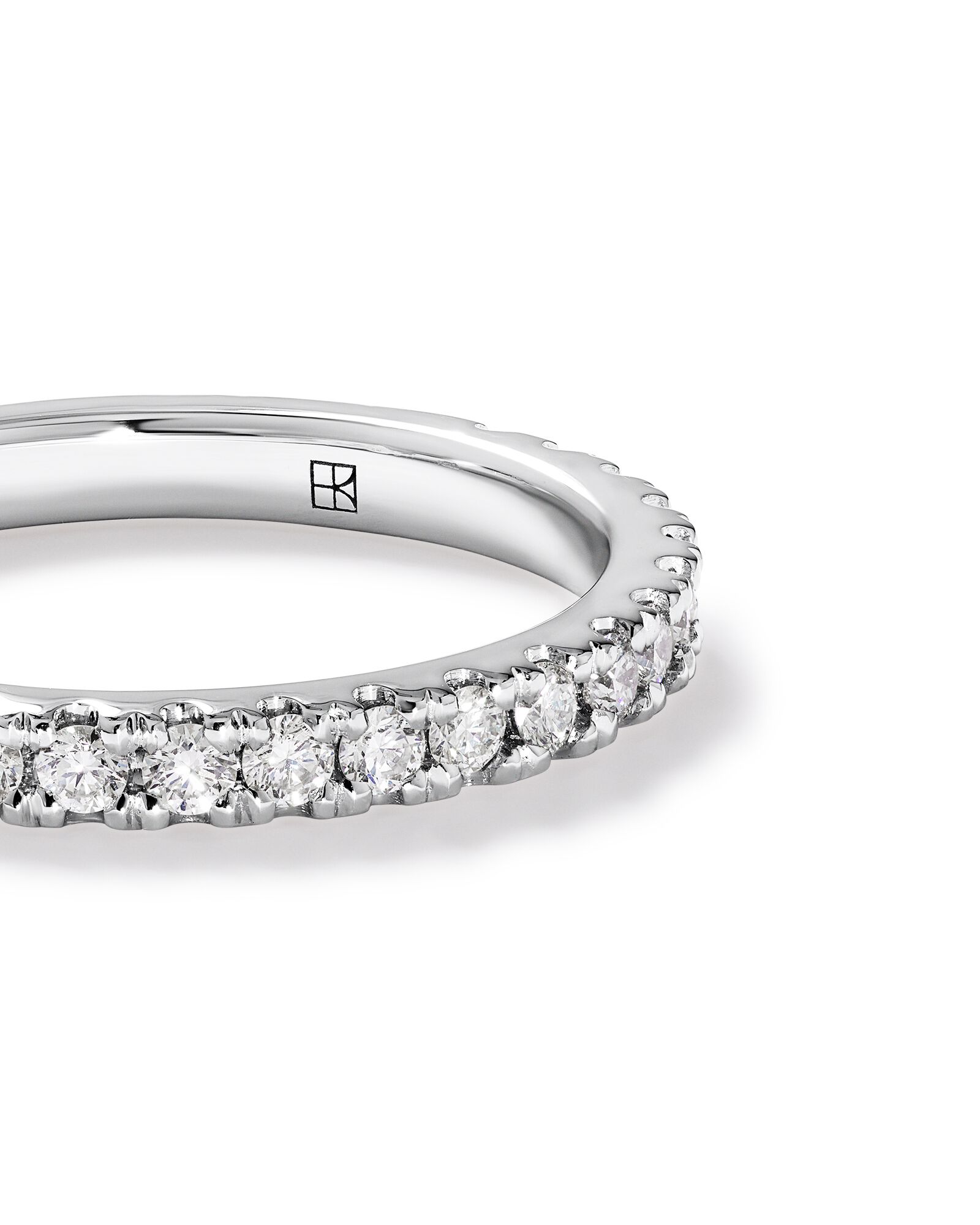 Carat TW Round Brilliant Claw-Set Wedding Band in 18kt White Gold