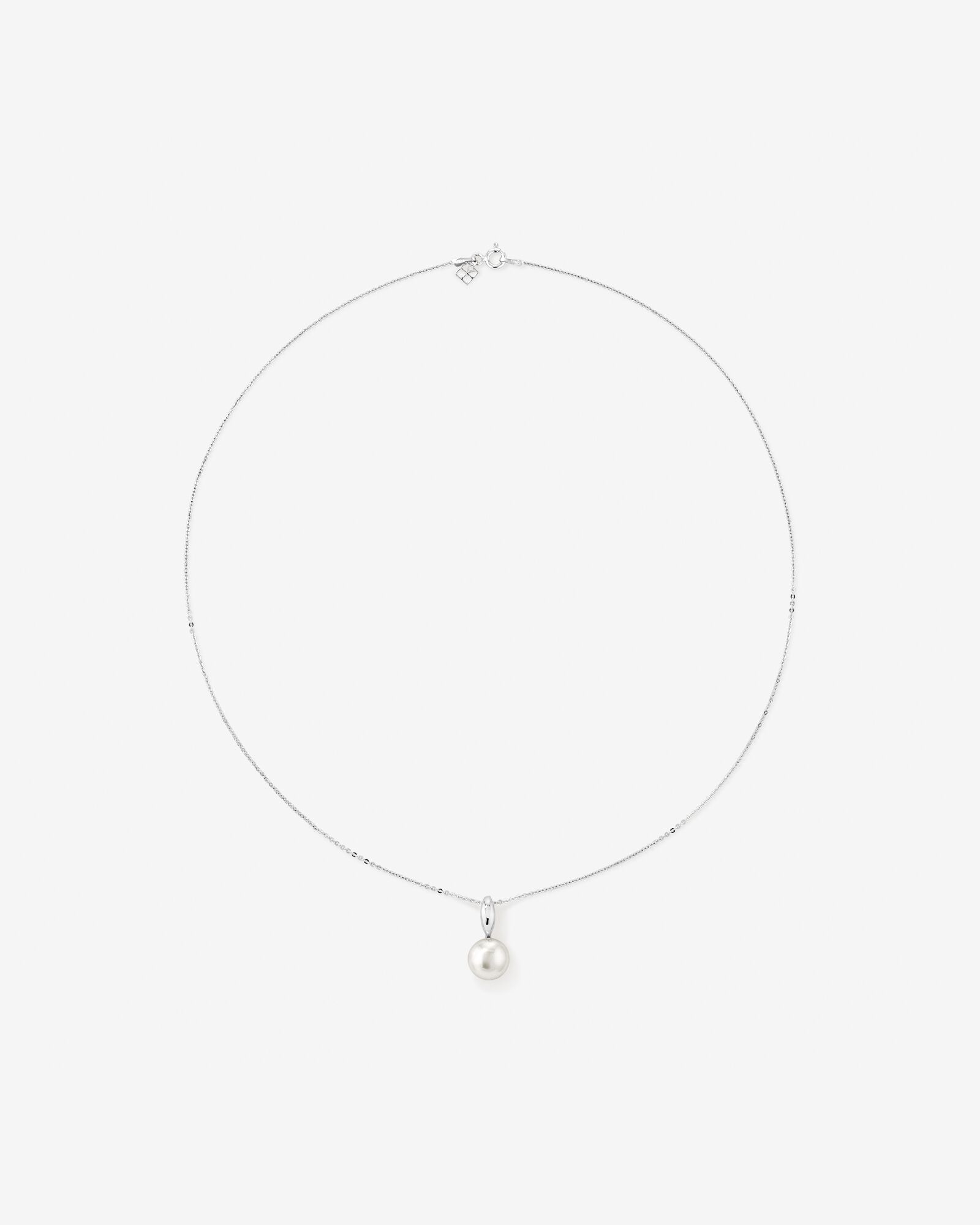 Pendant with Cultured Freshwater Pearl in Sterling Silver