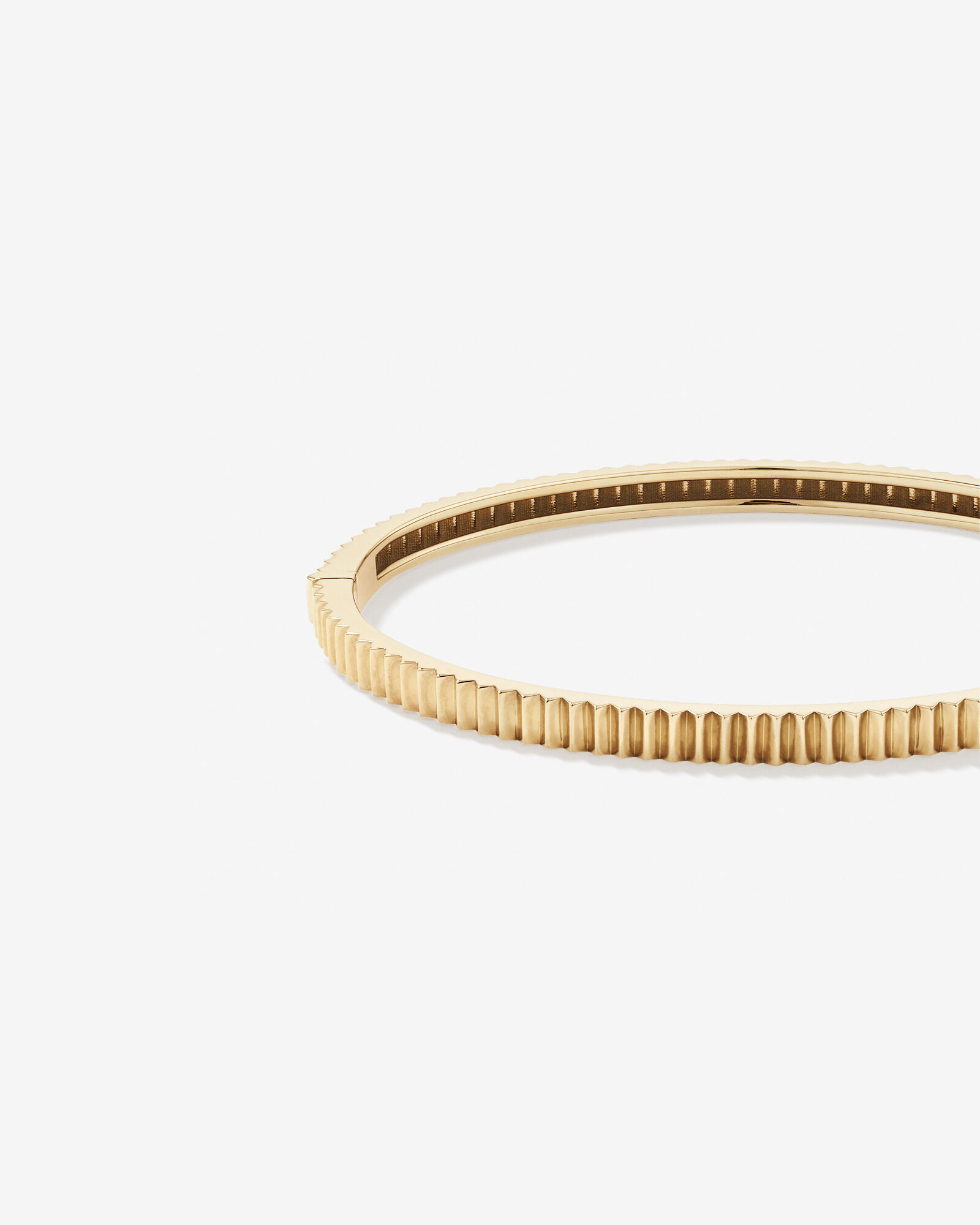 Ribbed Oval Hinge Bangle in 10kt Yellow Gold