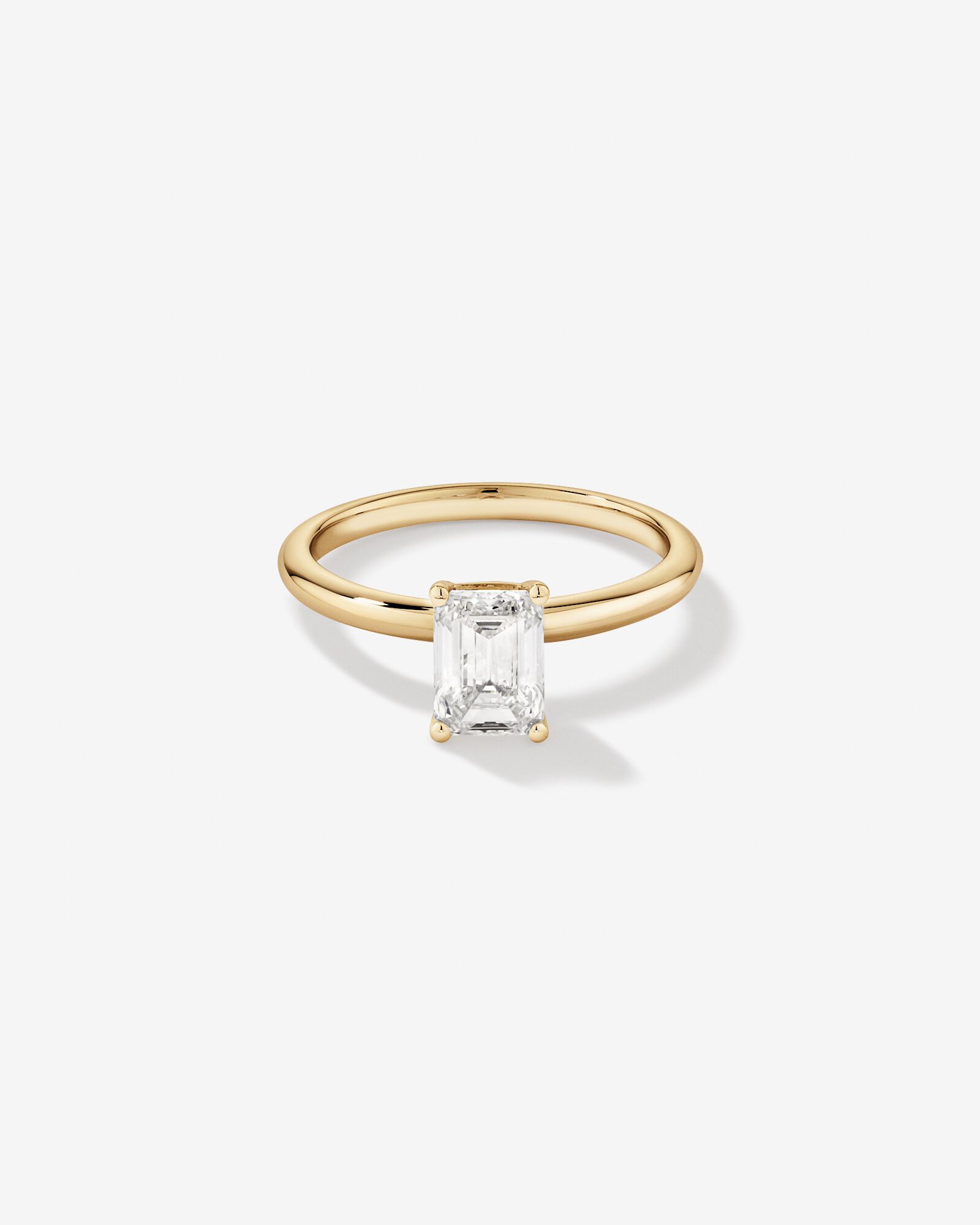 Bague de fiançailles solitaire en diamant cultivé en laboratoire TW taille émeraude de 1,25 carat en or jaune 14 carats