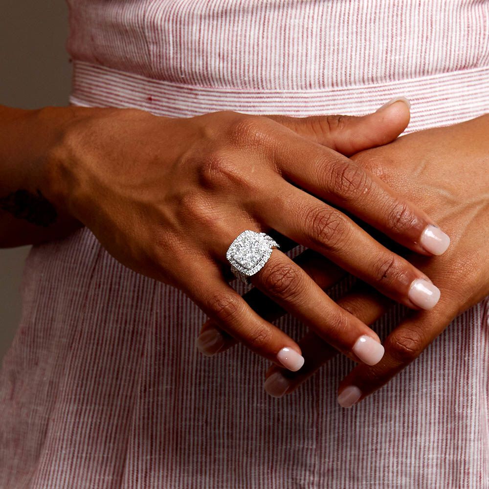 Ring with 4 Carat TW of Diamonds in 10kt White Gold