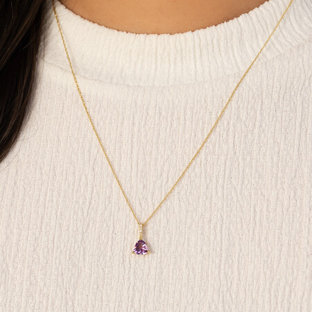 Amethyst Drop Pendant with 0.03 Diamonds in 10kt Yellow Gold Amethyst Drop Pendant with 0.03 Diamonds in 10kt Yellow Gold