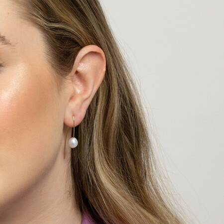 Drop Earrings with Cultured Freshwater Pearls in 10kt Yellow Gold Drop Earrings with Cultured Freshwater Pearls in 10kt Yellow Gold
