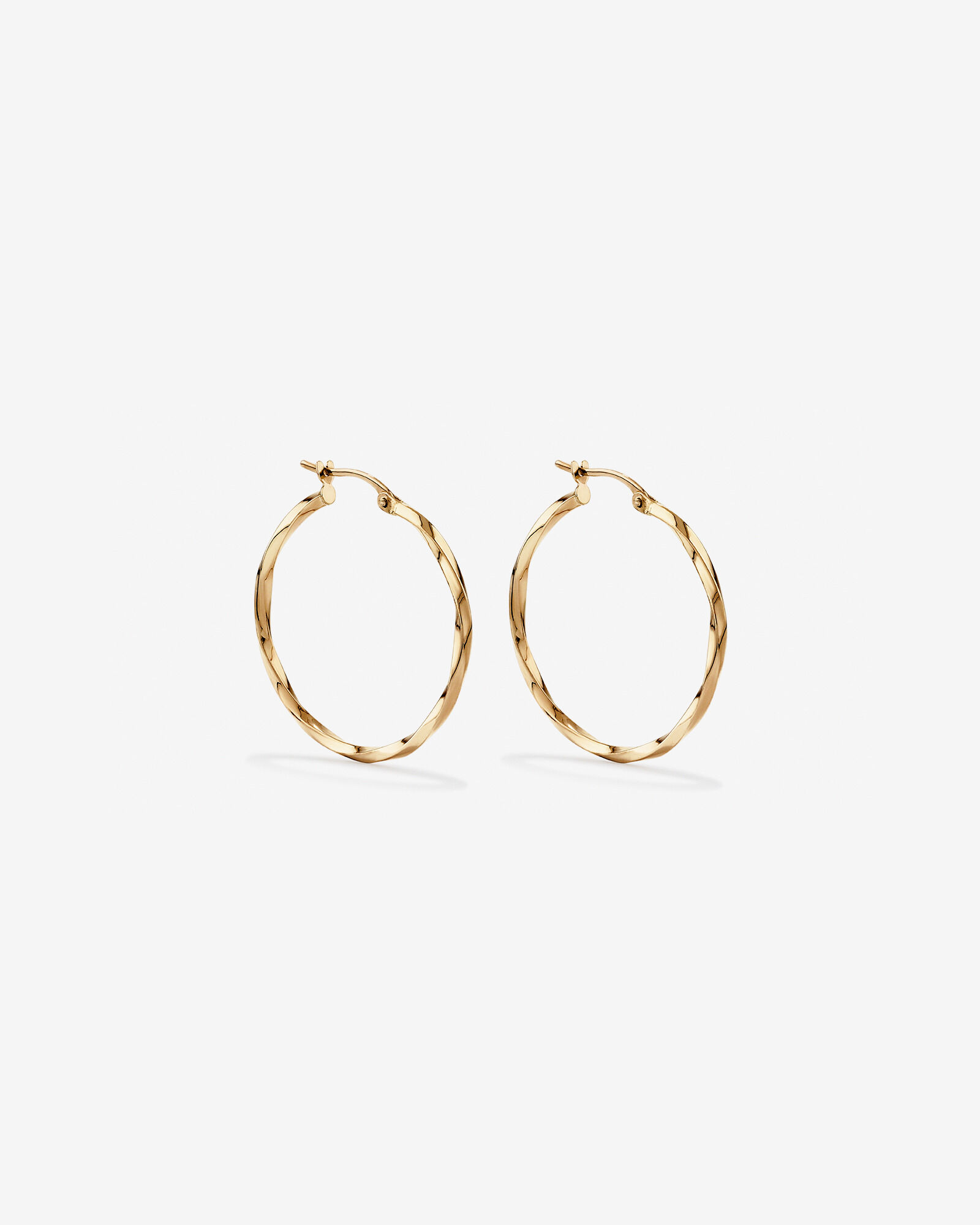28mm Square Twist Hoop Earrings in 10kt Yellow Gold