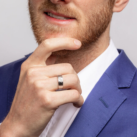 Men's Ring with Diamonds in 10kt White Gold Men's Ring with Diamonds in 10kt White Gold
