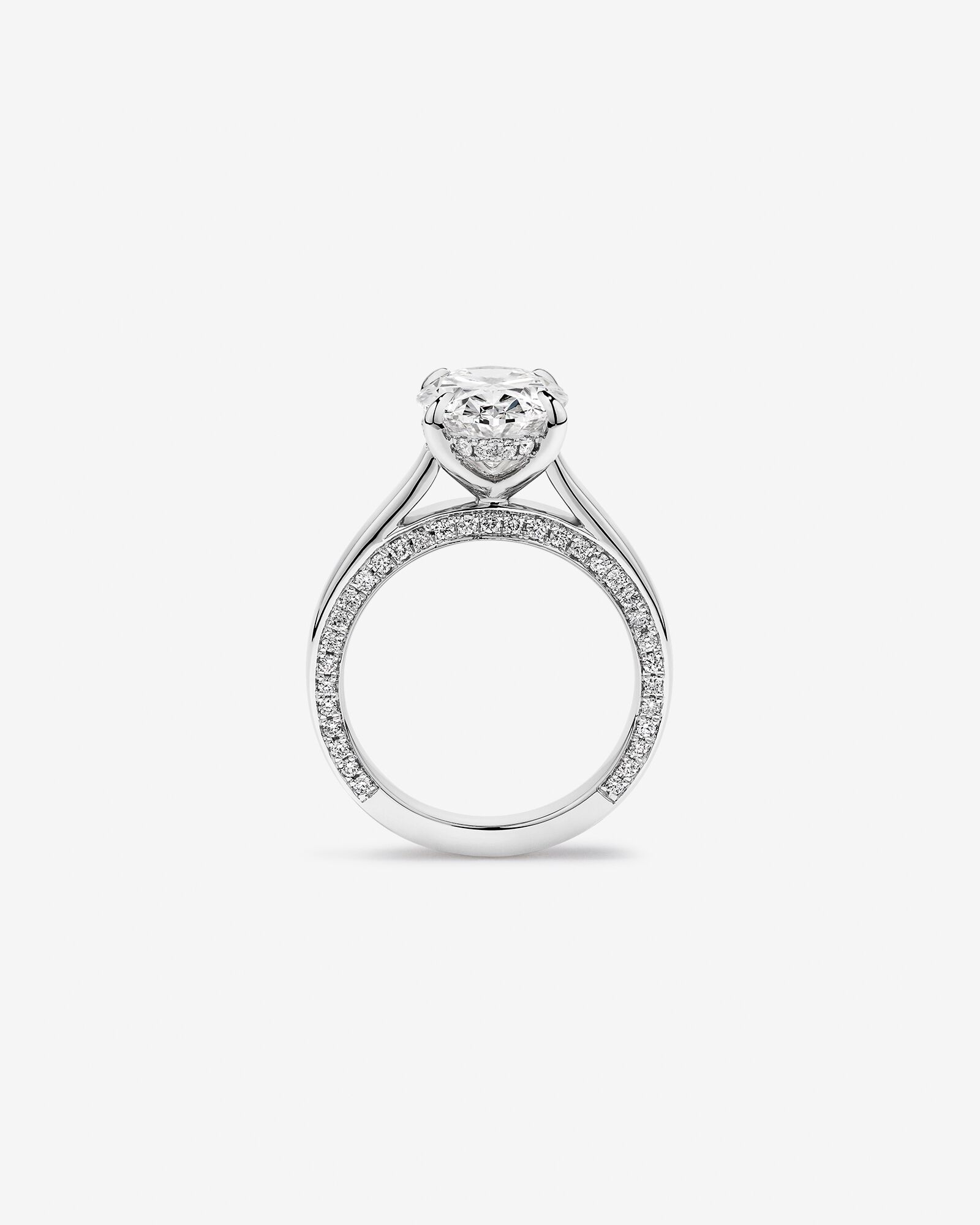 Bague de fiançailles en or blanc 18 carats avec diamant de laboratoire taille ovale de 4,47 carats