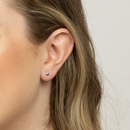 Pyramid Stud Earrings in 10kt White Gold Pyramid Stud Earrings in 10kt White Gold