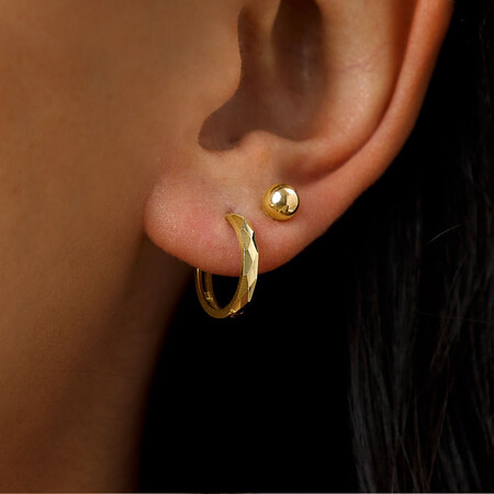 5mm Ball Stud Earrings in 10kt Yellow Gold 5mm Ball Stud Earrings in 10kt Yellow Gold