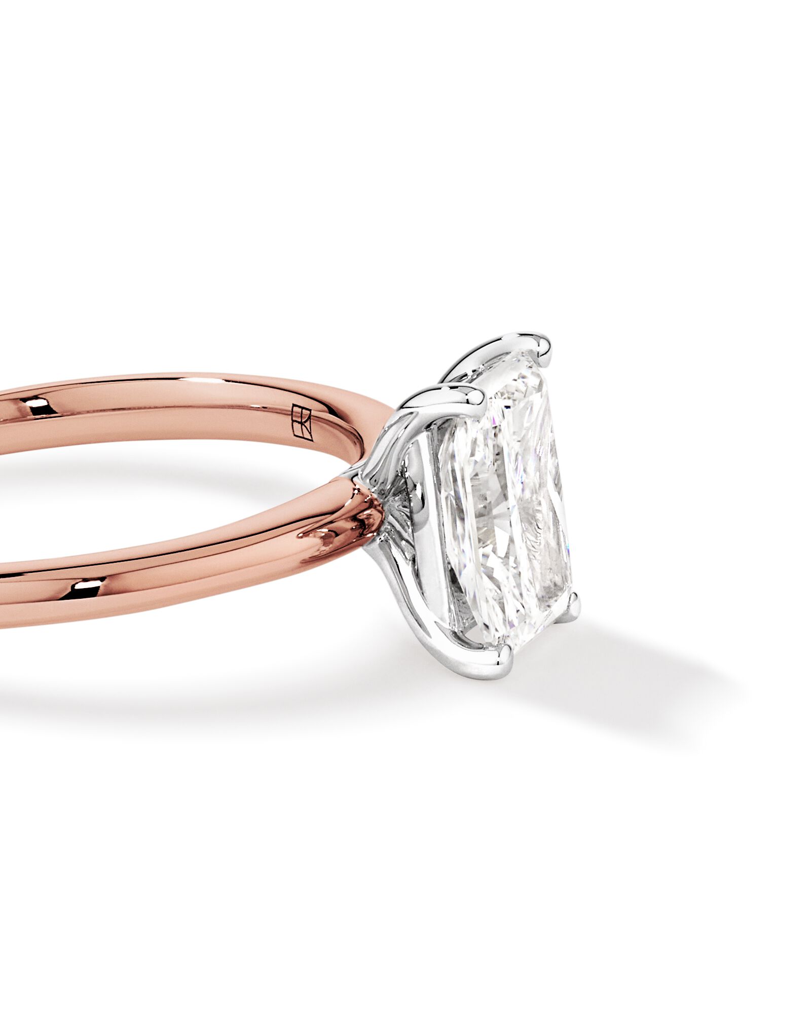 Bague de fiançailles solitaire en diamant de laboratoire TW Radiant de 1,25 carat en or rose et blanc 14 carats