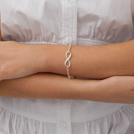 19cm (7.5") Infinity Bracelet in Sterling Silver 19cm (7.5") Infinity Bracelet in Sterling Silver