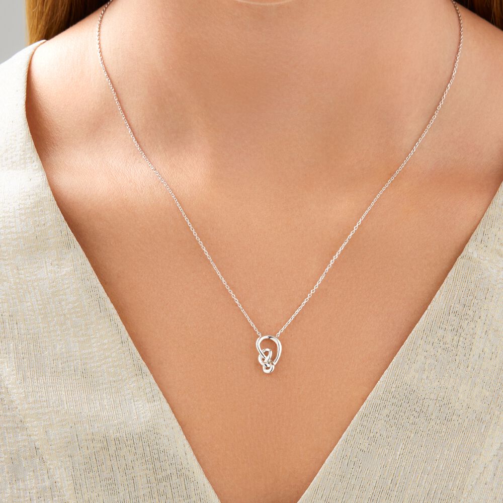 Mini Knots Necklace in Sterling Silver