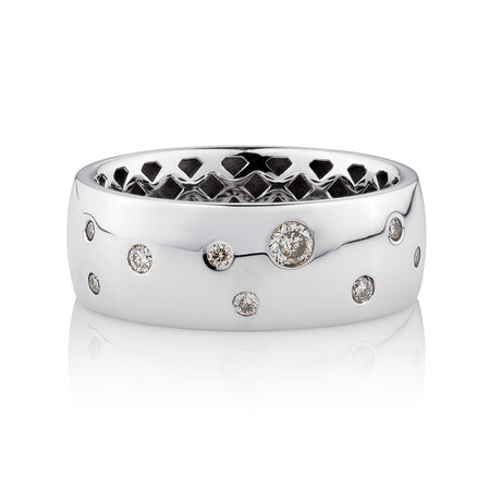 Hammer Set Barrel Ring with 0.20 Carat TW of Diamonds in 10kt White Gold Hammer Set Barrel Ring with 0.20 Carat TW of Diamonds in 10kt White Gold