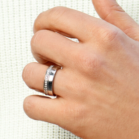 Gents Ring with Cubic Zirconias in Sterling Silver Gents Ring with Cubic Zirconias in Sterling Silver