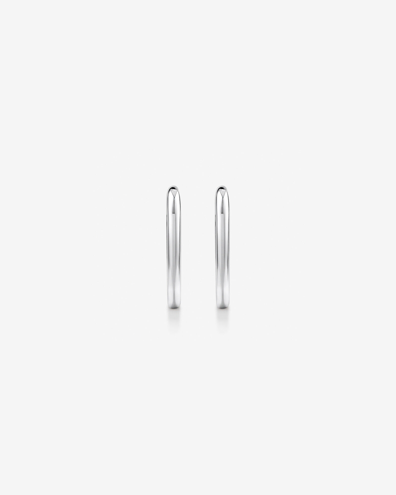 Huggie Paperclip Earrings in Silver