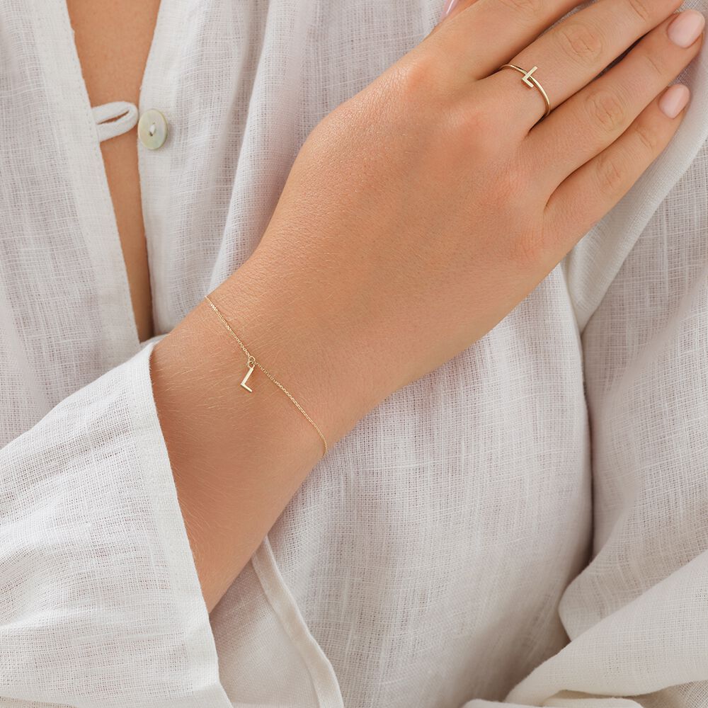 19cm (7.5") L Initial Bracelet in 10kt Yellow Gold