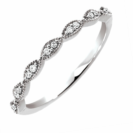 Wedding Band with Diamonds in 10kt White Gold