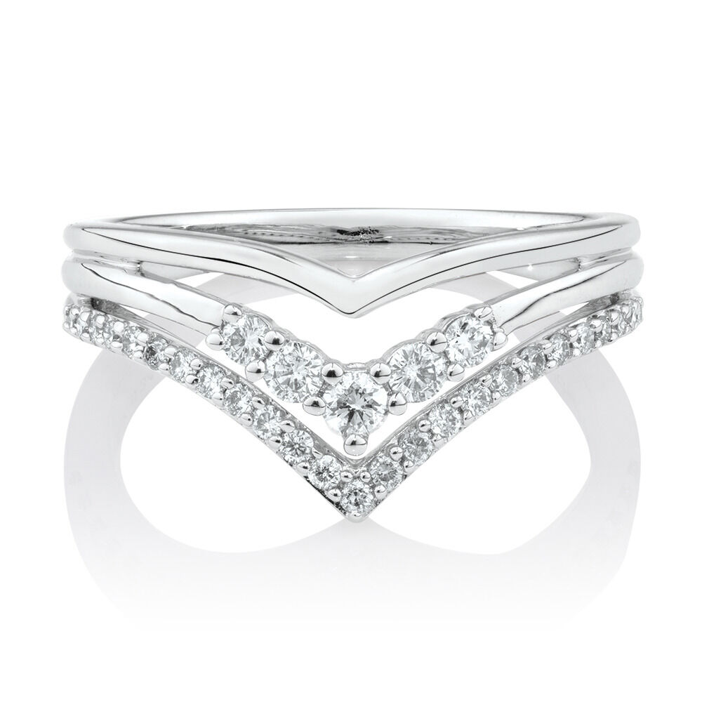 gold 10kt tw carat chevron diamonds ring