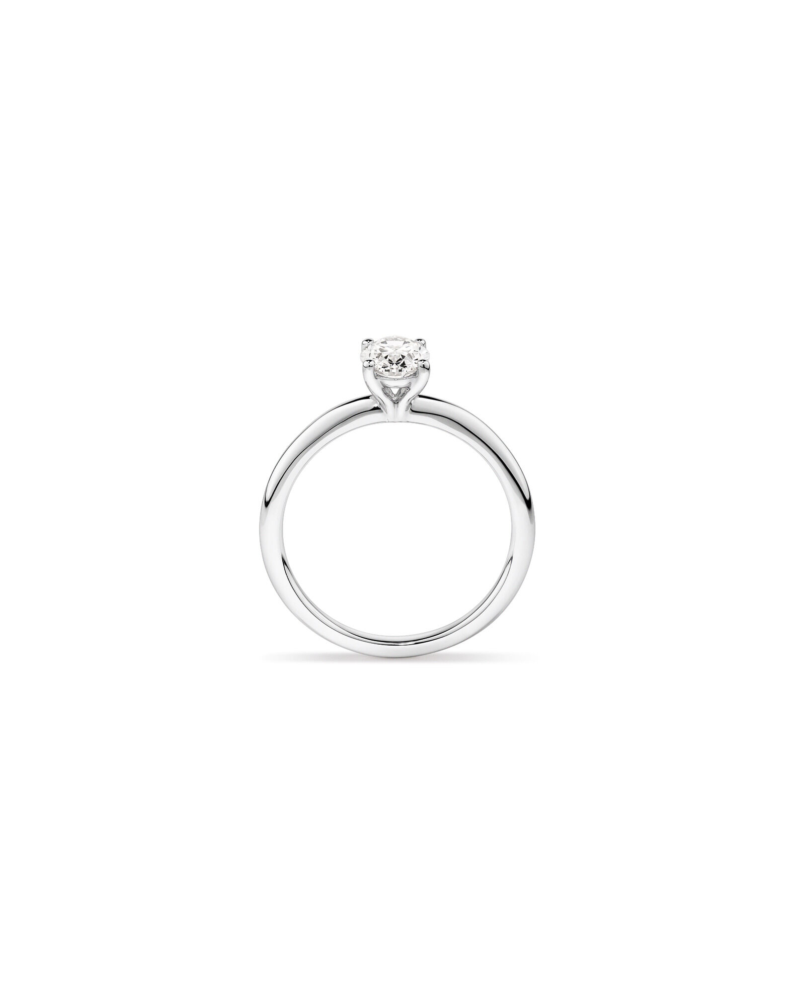 0,70 Carat Poids Total Bague De Fiançailles Solitaire En Diamant De Laboratoire Ovale En Or Blanc 14 Carats