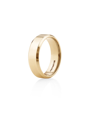 7mm Flat Bevelled Wedding Band in 10kt Yellow Gold 7mm Flat Bevelled Wedding Band in 10kt Yellow Gold