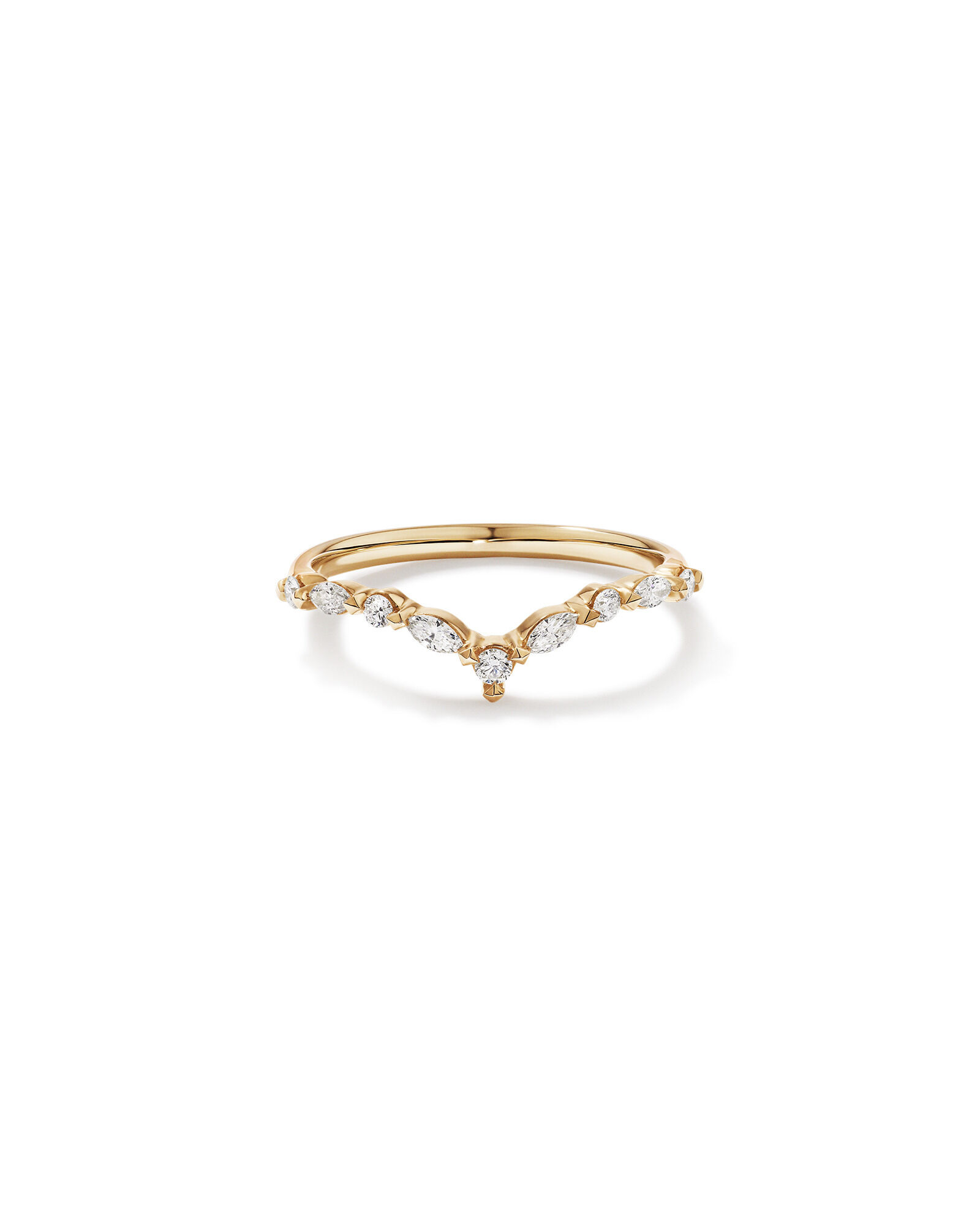 0.25 Carat TW Diamond Chevron Wedding Ring in 14kt Yellow Gold