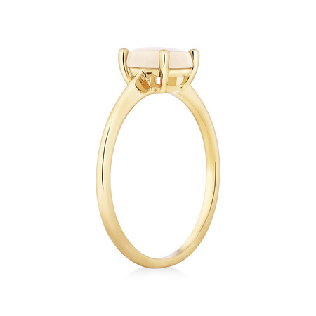 Solitaire Ring with Opal in 10kt Yellow Gold Solitaire Ring with Opal in 10kt Yellow Gold