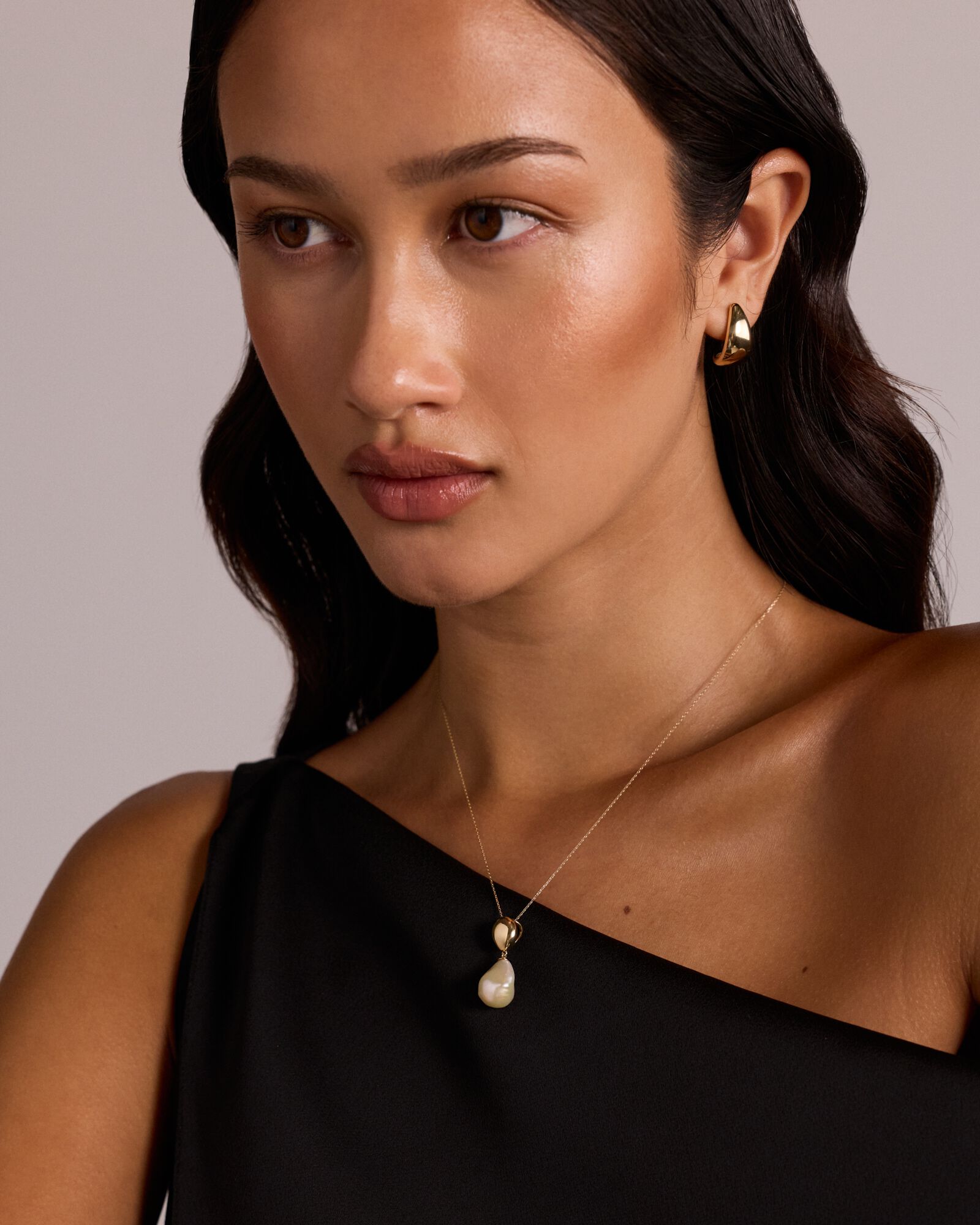 Baroque Cultured Freshwater Pearl Drop Necklace in 10kt Yellow Gold