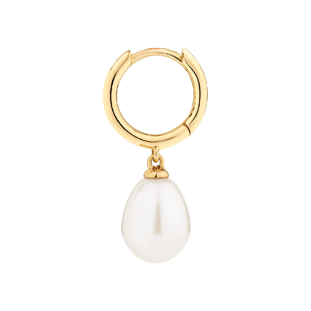 Hoop Earrings with Cultured Freshwater Pearls in 10kt Yellow Gold