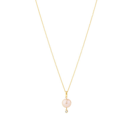 Pendant With Cultured Freshwater Pearl & Diamond In 10kt Yellow Gold Pendant With Cultured Freshwater Pearl & Diamond In 10kt Yellow Gold