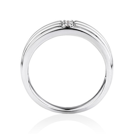 Ring with Diamonds in 10kt White Gold Ring with Diamonds in 10kt White Gold