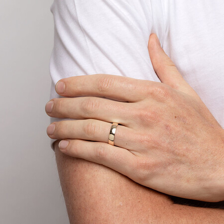 Lite Half Round Wedding Band in 10kt Yellow Gold Lite Half Round Wedding Band in 10kt Yellow Gold