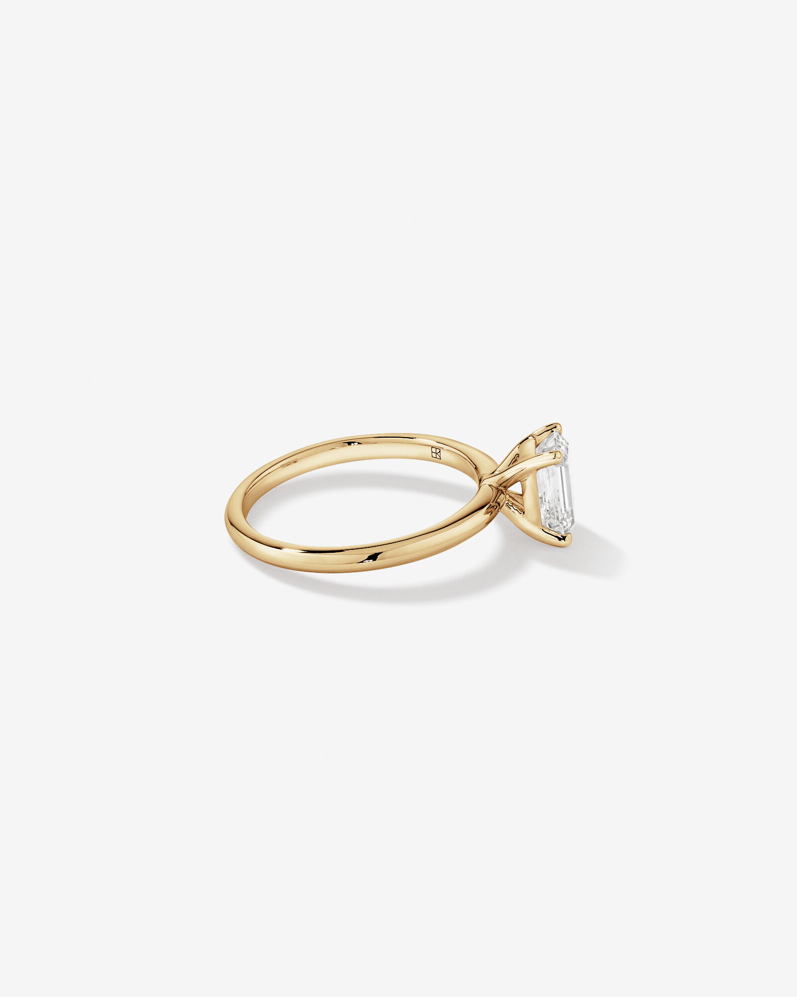 Bague de fiançailles solitaire en diamant cultivé en laboratoire TW taille émeraude de 1,25 carat en or jaune 14 carats