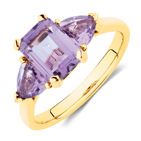Ring with Natural Amethyst in 10kt Yellow Gold Ring with Natural Amethyst in 10kt Yellow Gold