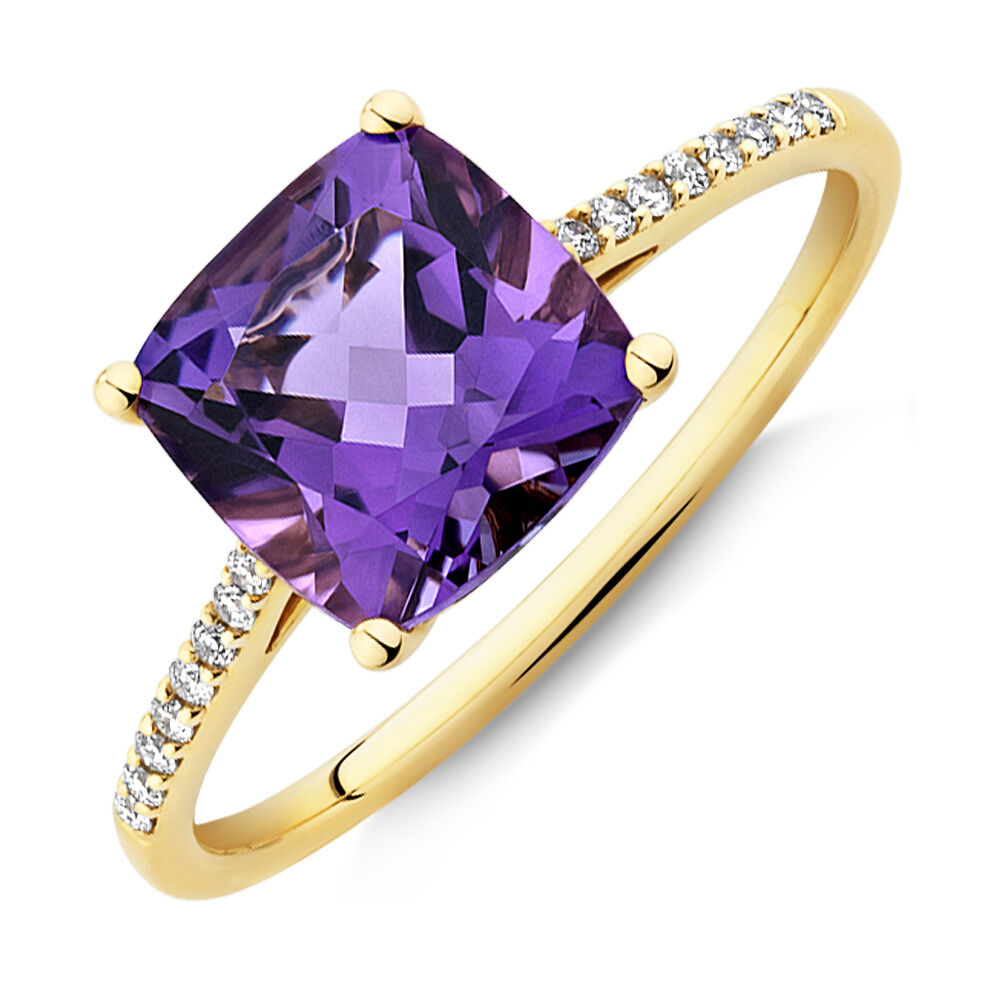 Ring with Amethyst & Diamonds in 10kt Yellow Gold
