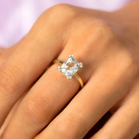 Ring with Green Amethyst & Diamonds In 10kt Yellow Gold Ring with Green Amethyst & Diamonds In 10kt Yellow Gold