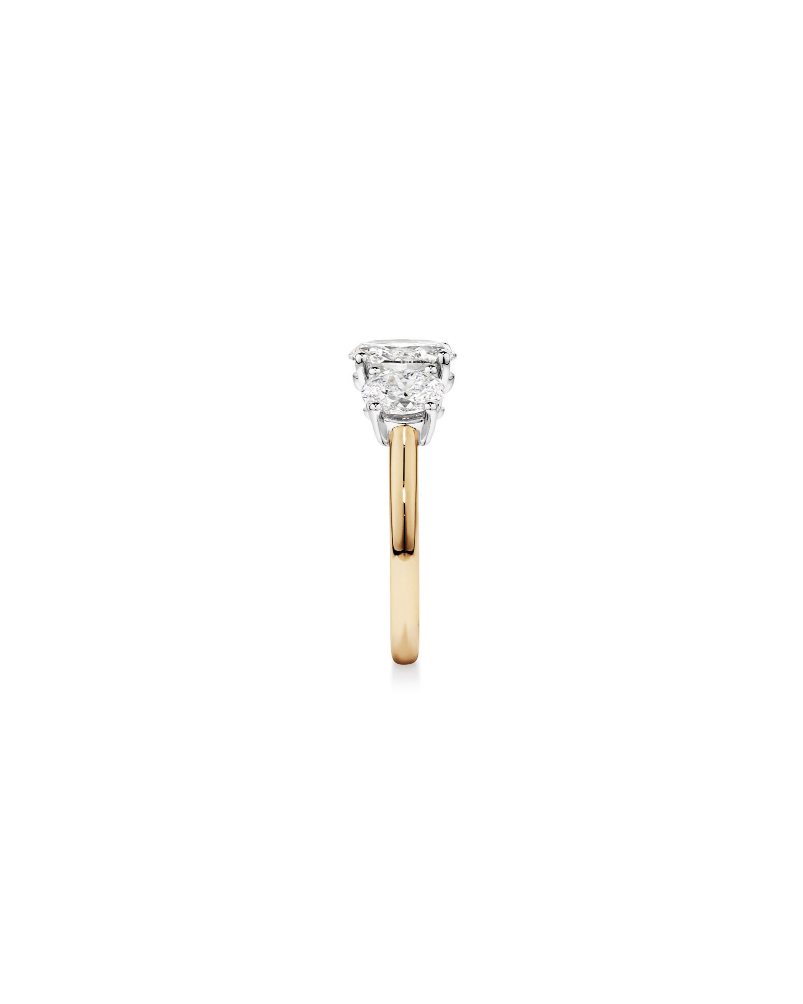 Bague de fiançailles ovale en diamant cultivé en laboratoire de trois carats de 2 carats en or jaune et blanc 14 carats